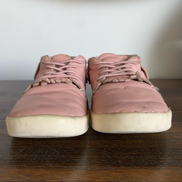 Freshly Picked Hard-Sole Moccasins in Blush Pink Size 10 - Picture 9 of 16